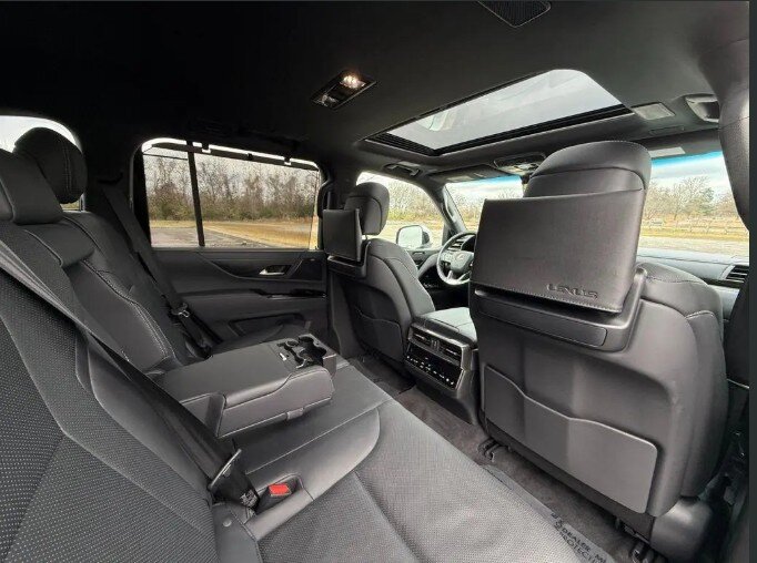 Lexus LS 600